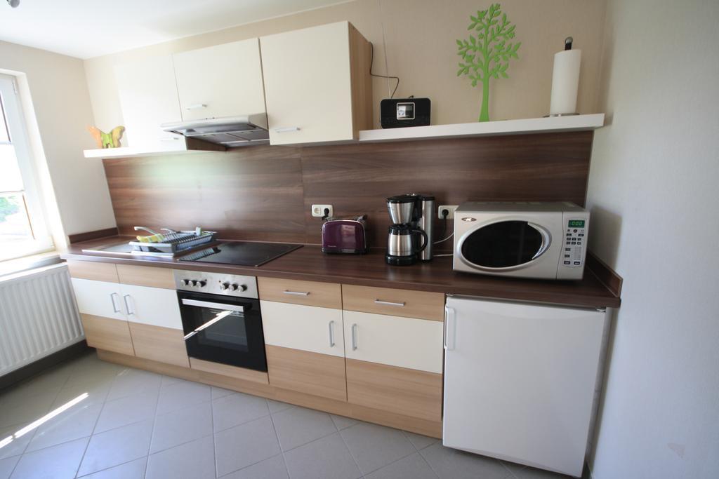 Ferienhaus Zum Gaesschen Weissenfels Ruang foto